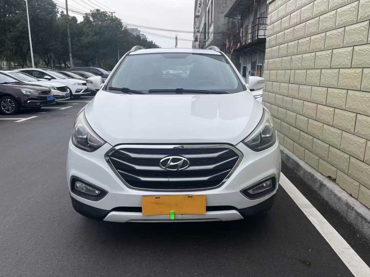 現(xiàn)代 ix35  2015款 2.0 GLS 四驅(qū)智能型圖片