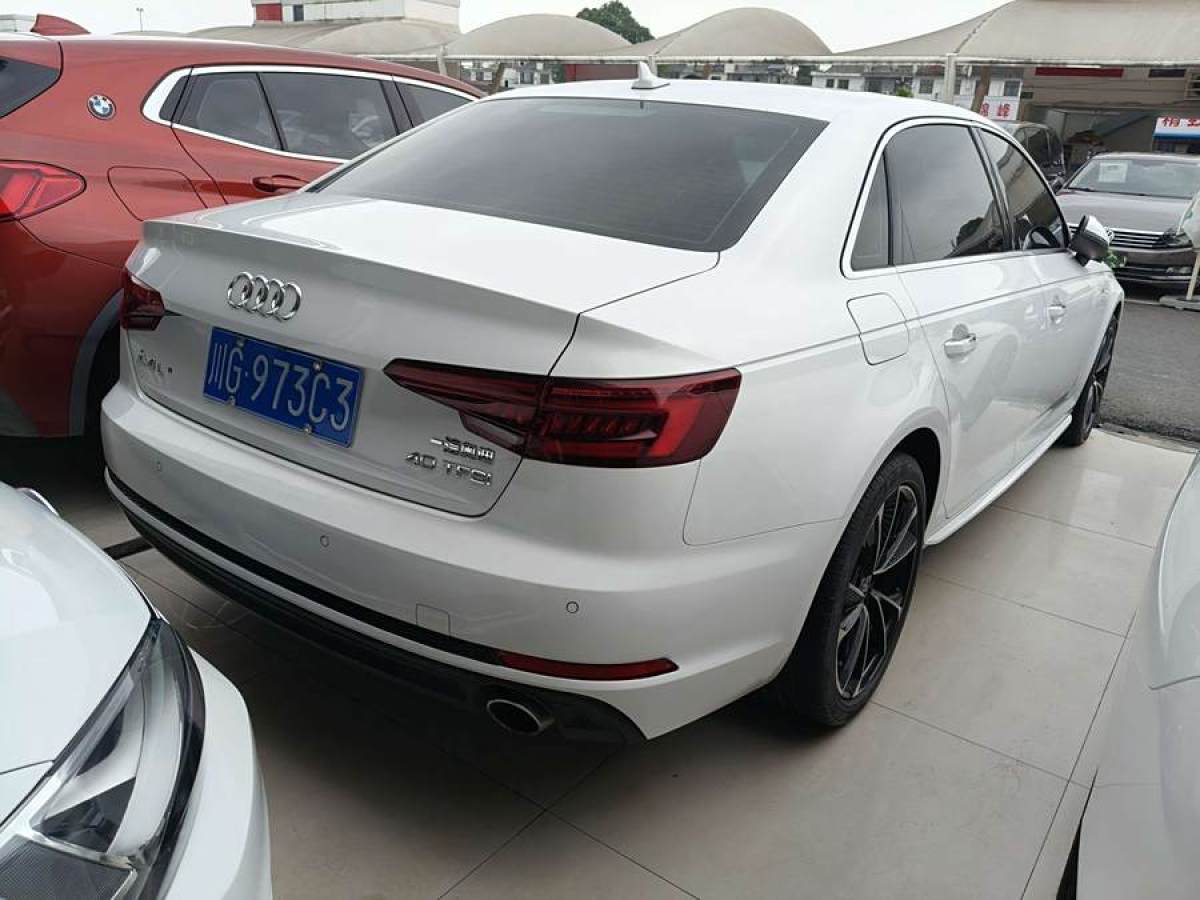 奧迪 奧迪A4L  2018款 30周年年型 40 TFSI 進(jìn)取型圖片