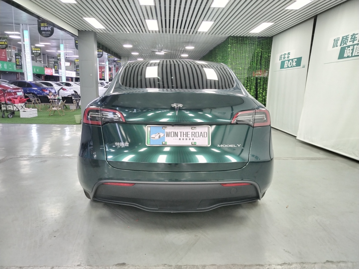 特斯拉 Model 3  2022款 后輪驅(qū)動版圖片