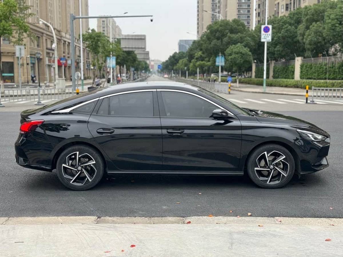 名爵 名爵5  2023款 180DVVT 手動青春風尚版圖片