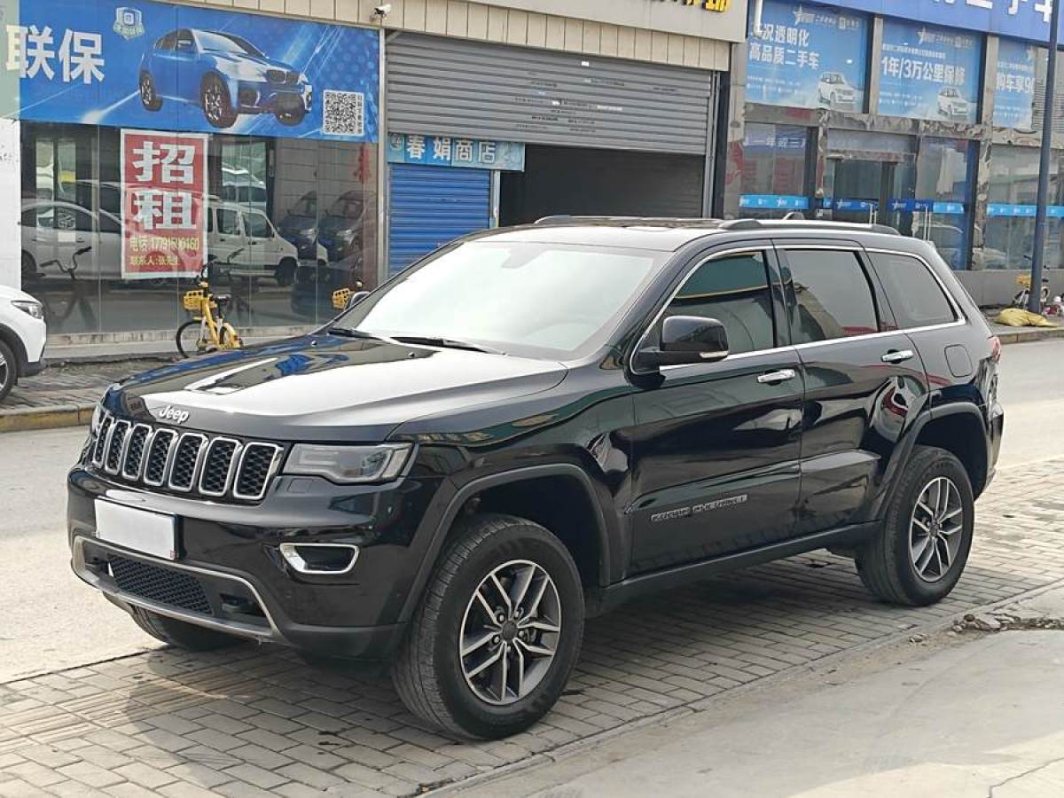 2020年7月Jeep 大切諾基  2020款 3.0L 專業(yè)導(dǎo)航版