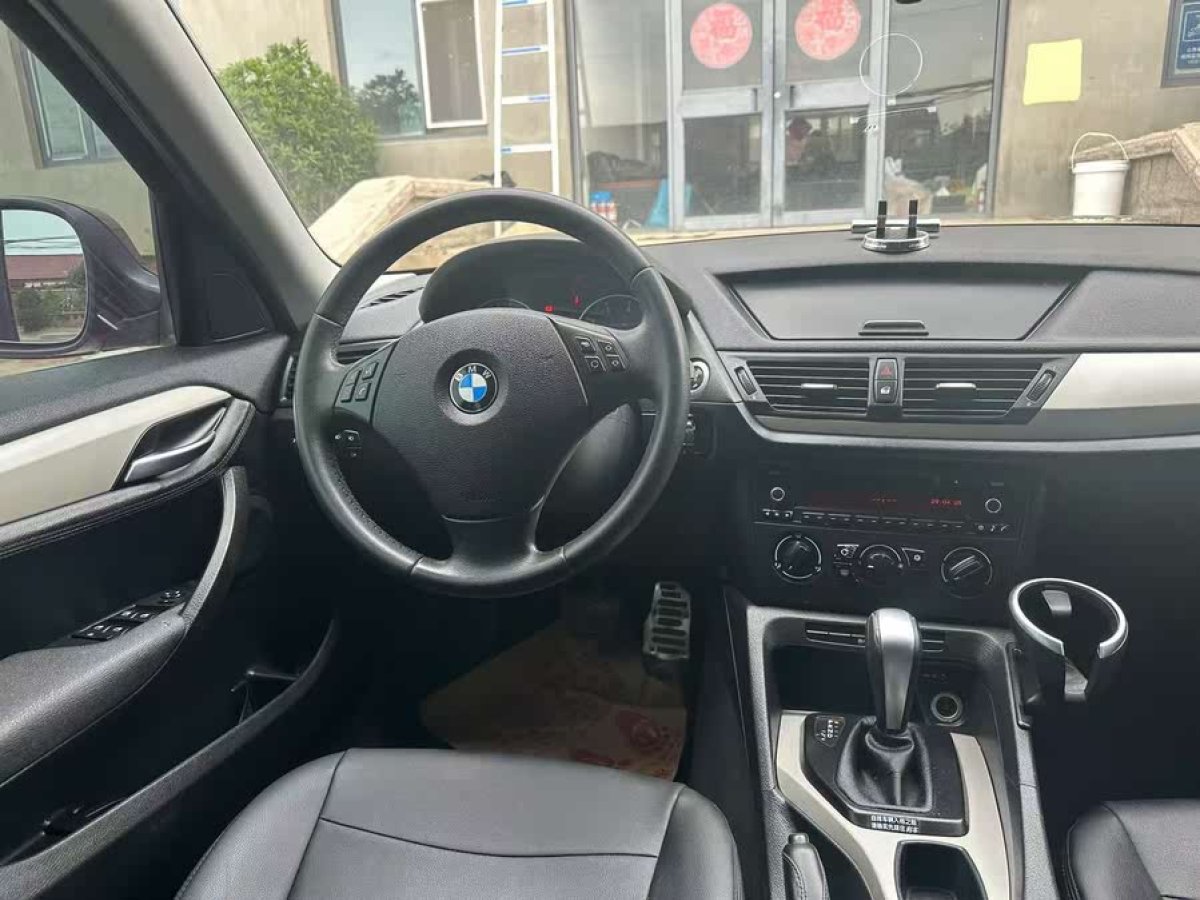 寶馬 寶馬X1  2012款 xDrive20i 豪華型圖片