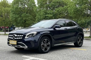 奔馳GLA 奔馳 GLA 200 時(shí)尚型