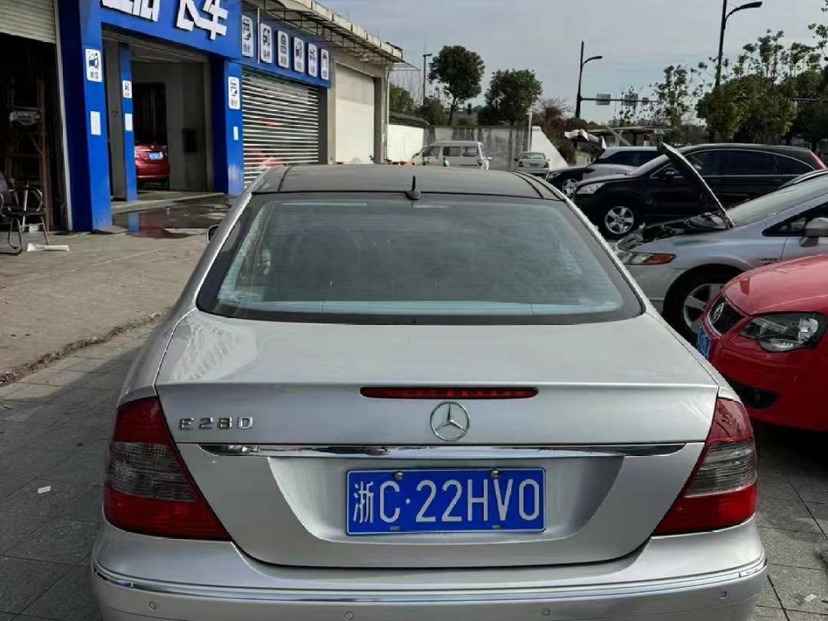 奔馳 奔馳E級(jí)  2007款 E 230 優(yōu)雅型圖片