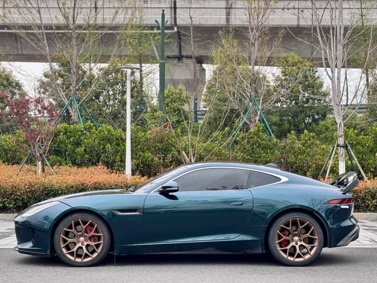 捷豹 F-TYPE  2016款 3.0T 硬頂版圖片