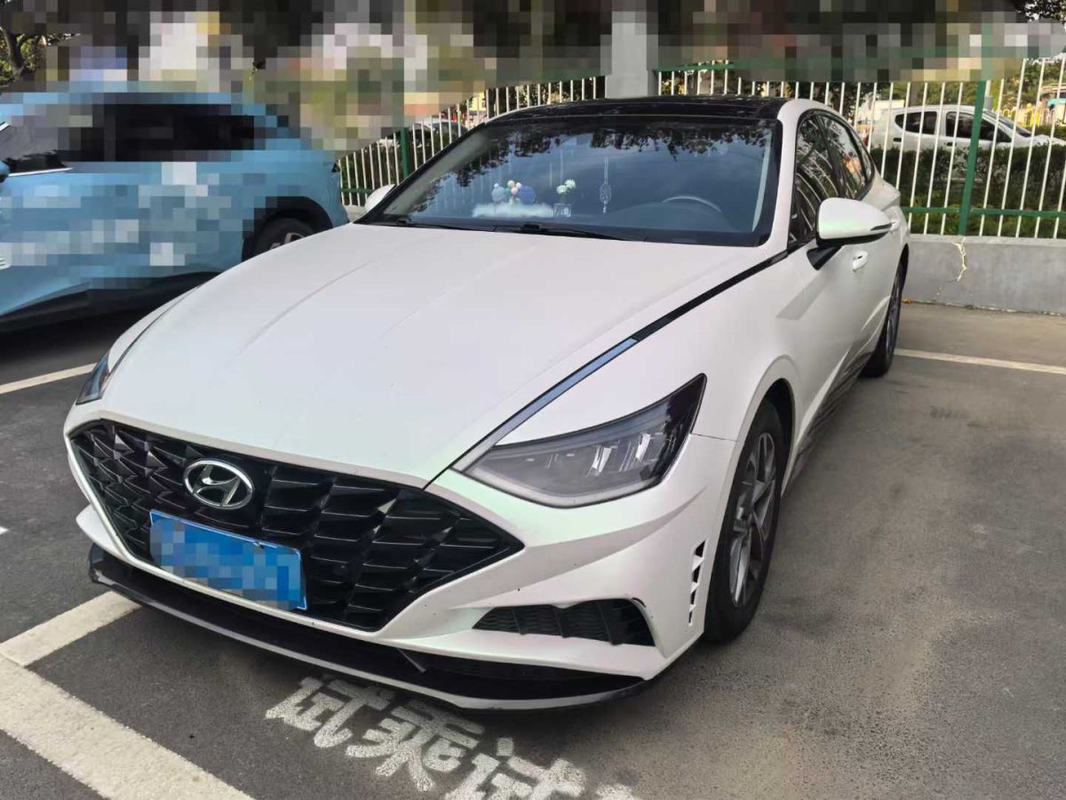 現(xiàn)代 索納塔 圖片
