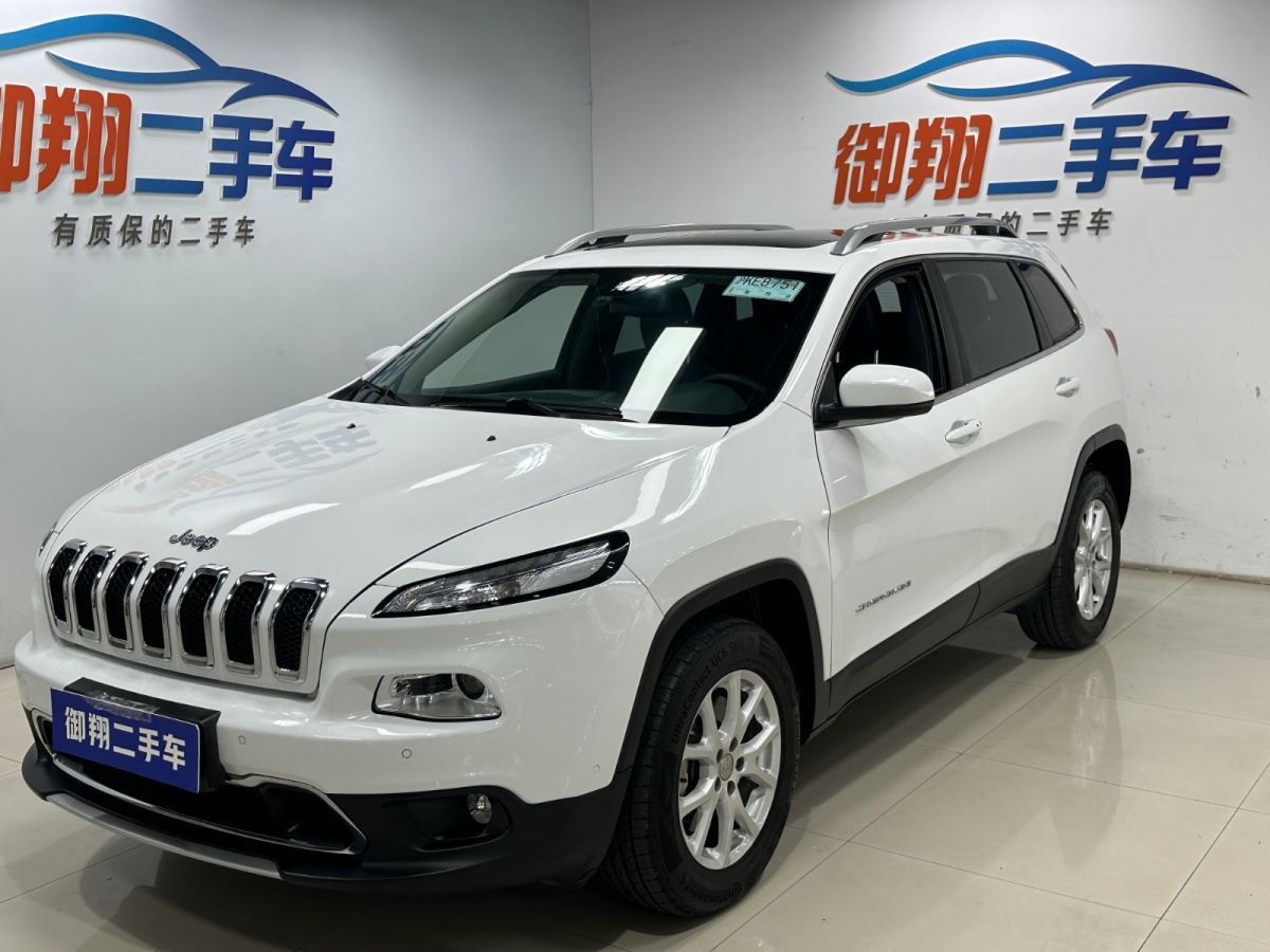 Jeep 自由光  2016款 2.4L 专业版图片