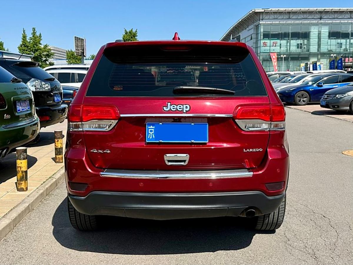 Jeep 大切諾基  2015款 3.6L 精英導(dǎo)航版圖片