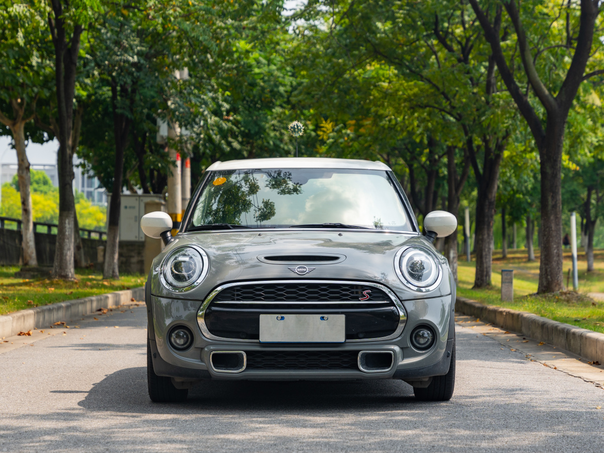 MINI MINI  2021款 2.0T COOPER S 藝術(shù)家 五門(mén)版圖片