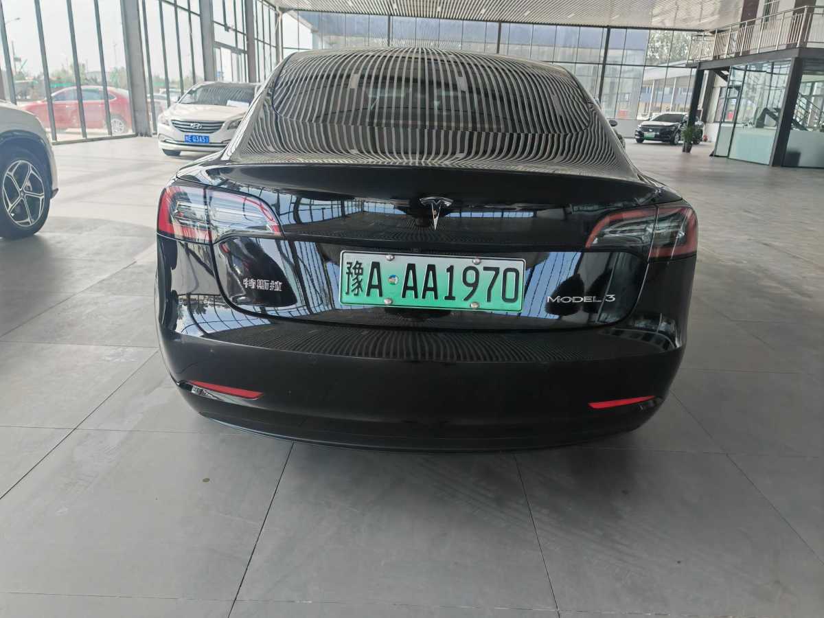 特斯拉 Model 3  2023款 后輪驅(qū)動(dòng)版圖片