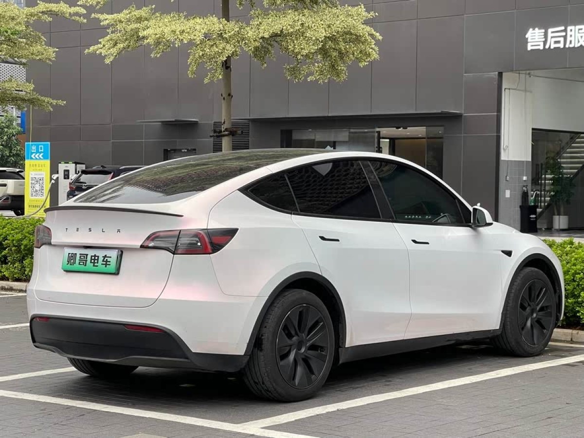 特斯拉 Model Y  2024款 后輪驅(qū)動(dòng)版圖片
