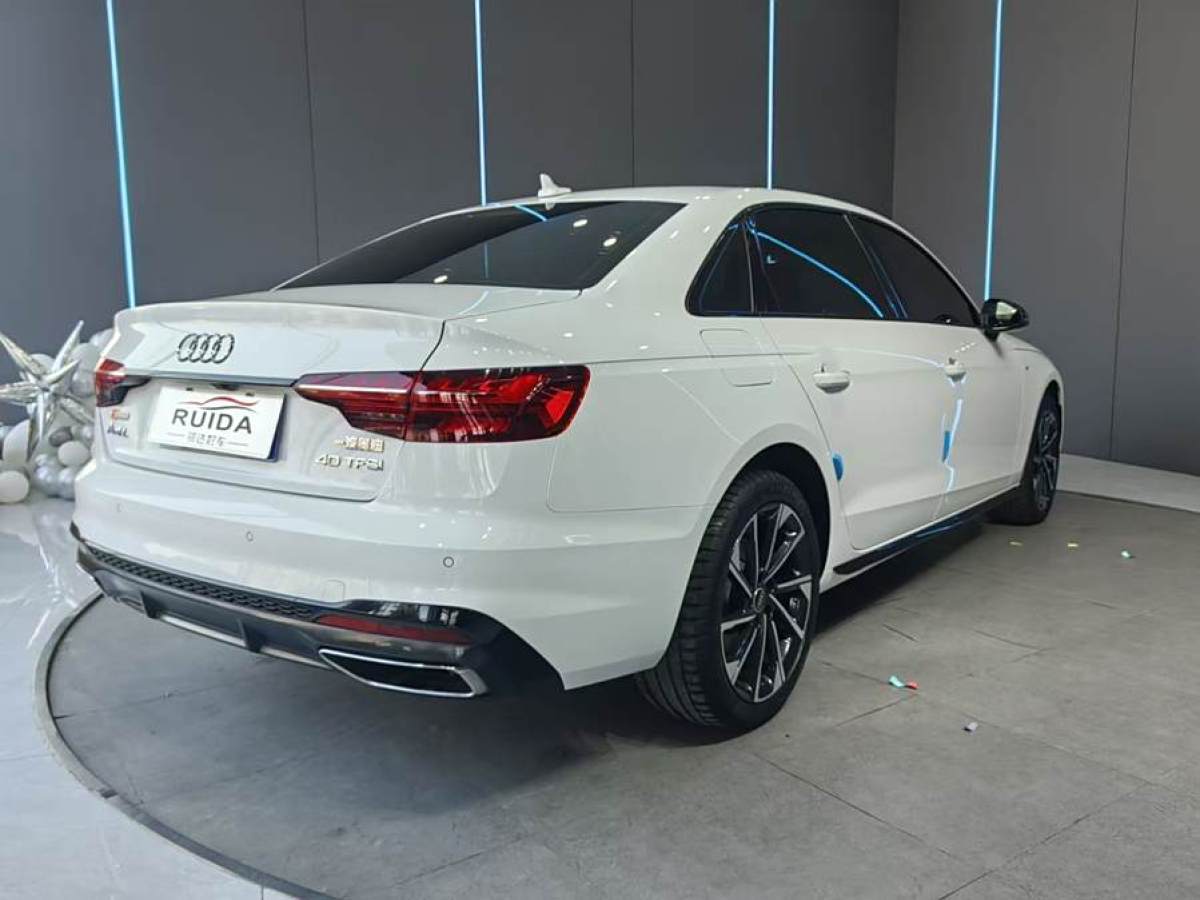 奧迪 奧迪A4L  2023款 40 TFSI 豪華動(dòng)感型圖片