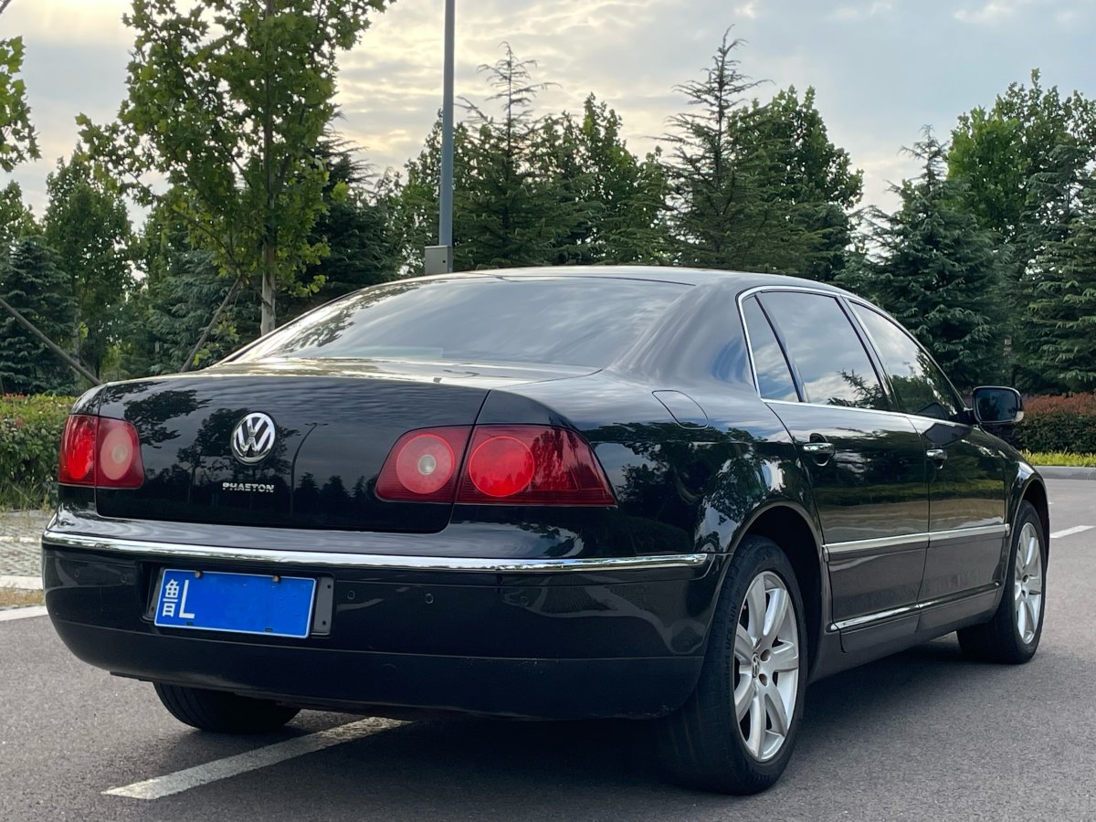 大眾 輝騰  2009款 3.6L V6 5座加長舒適版圖片