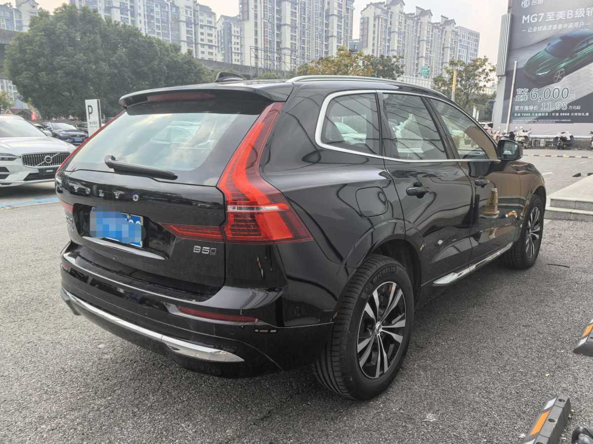 沃爾沃 XC60  2024款 B5 四驅(qū)智逸豪華版圖片