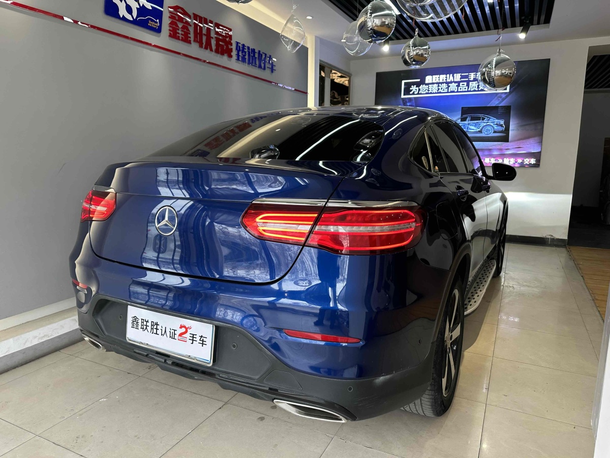 奔馳 奔馳GLC  2022款 改款 GLC 300 4MATIC 轎跑SUV圖片