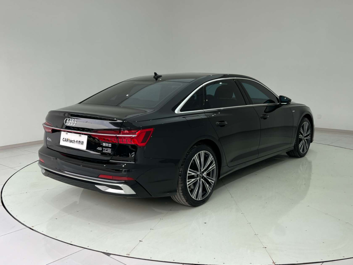 奧迪 奧迪A6L  2024款 45 TFSI quattro 臻選動感型圖片