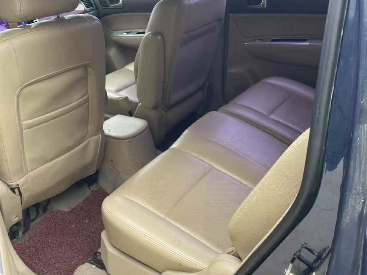 別克 GL8  2012款 商務(wù)車 2.4 BASE 舒適版圖片