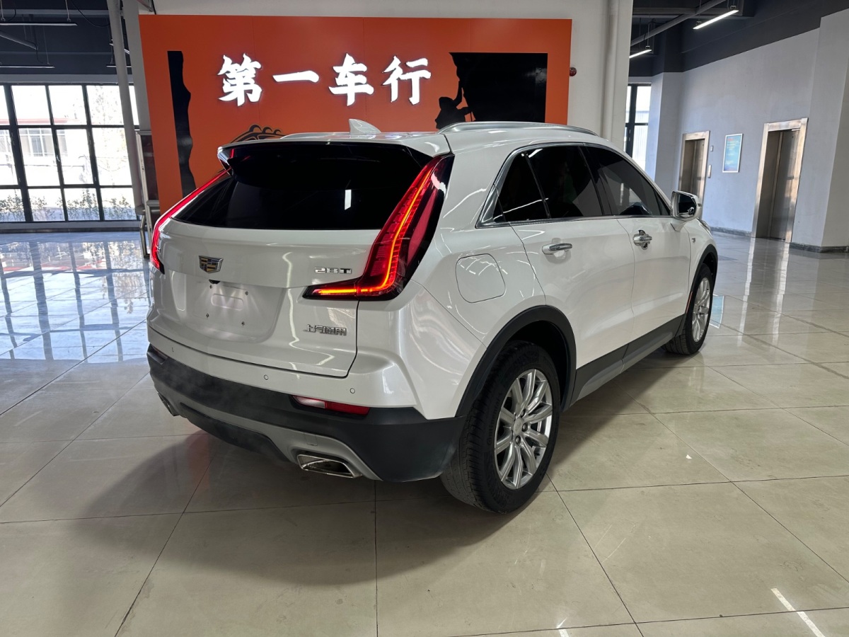 凱迪拉克 XT4  2018款 28T 兩驅(qū)領(lǐng)先型圖片