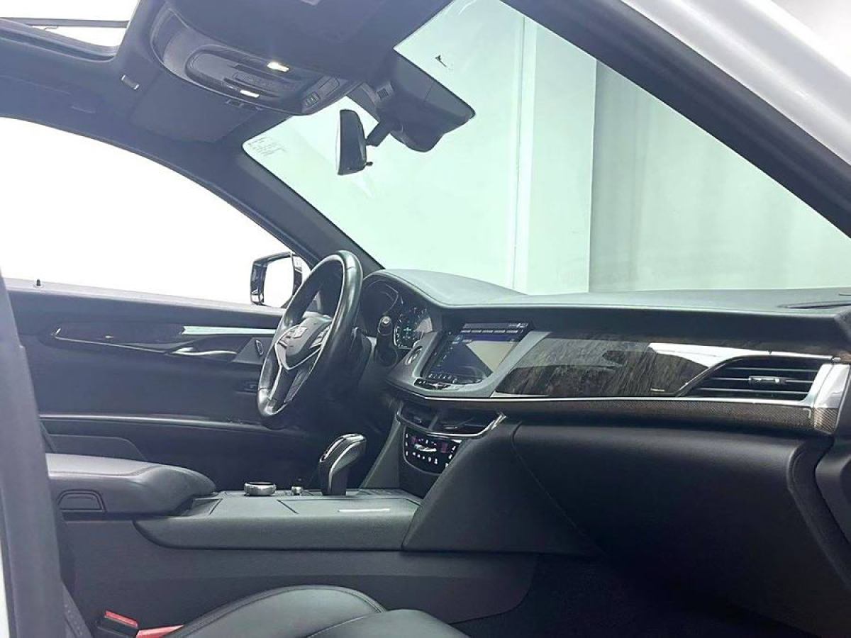 凱迪拉克 CT6  2019款 28T 豪華型圖片