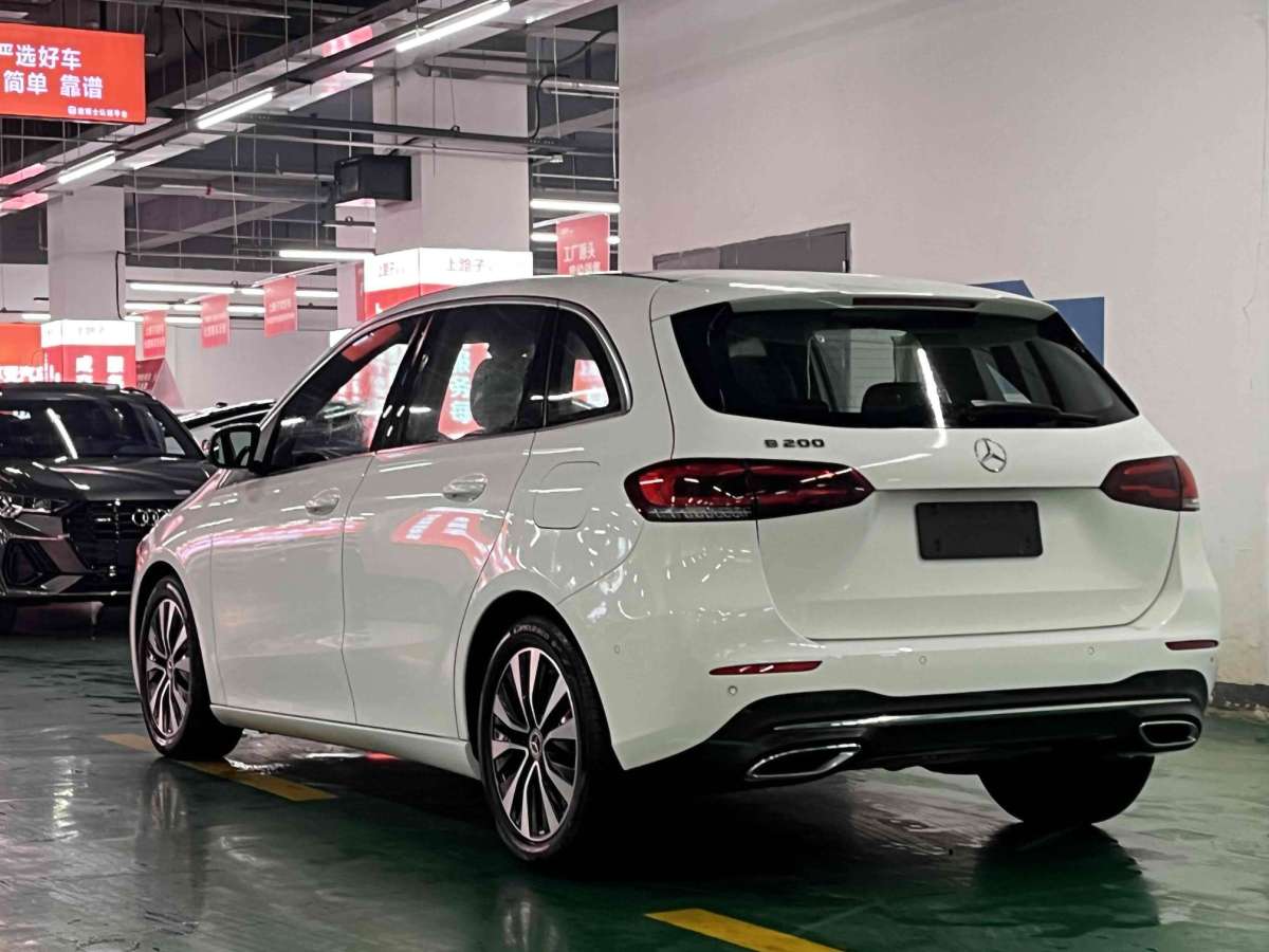 奔驰 奔驰B级  2021款 B 200 动感型图片