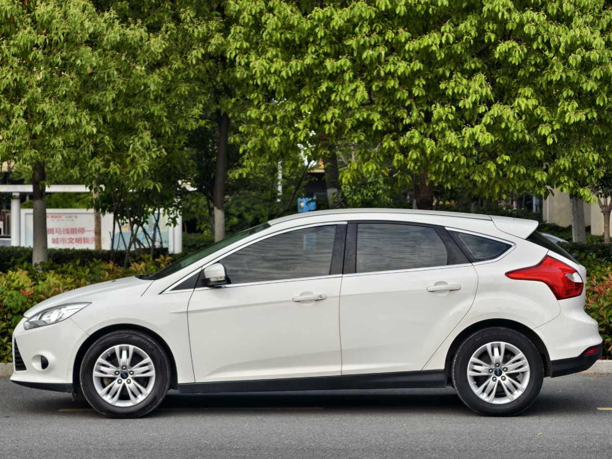 福特 福克斯  2012款 兩廂 1.6L 自動(dòng)舒適型圖片