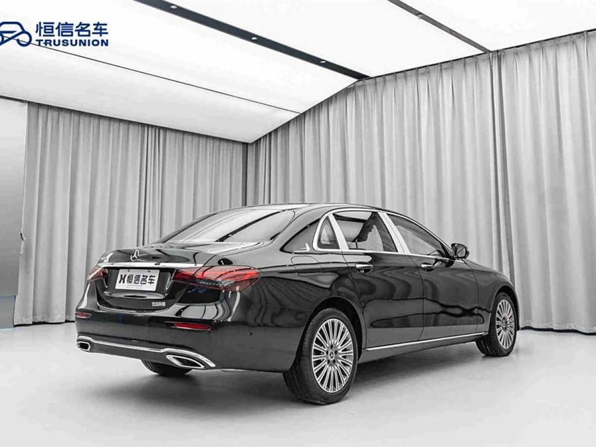 奔馳 奔馳E級(jí)  2023款 改款 E 300 L 時(shí)尚型圖片