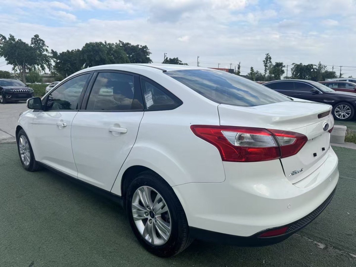福特 ?？怂? 2012款 三廂 1.6L 手動舒適型圖片