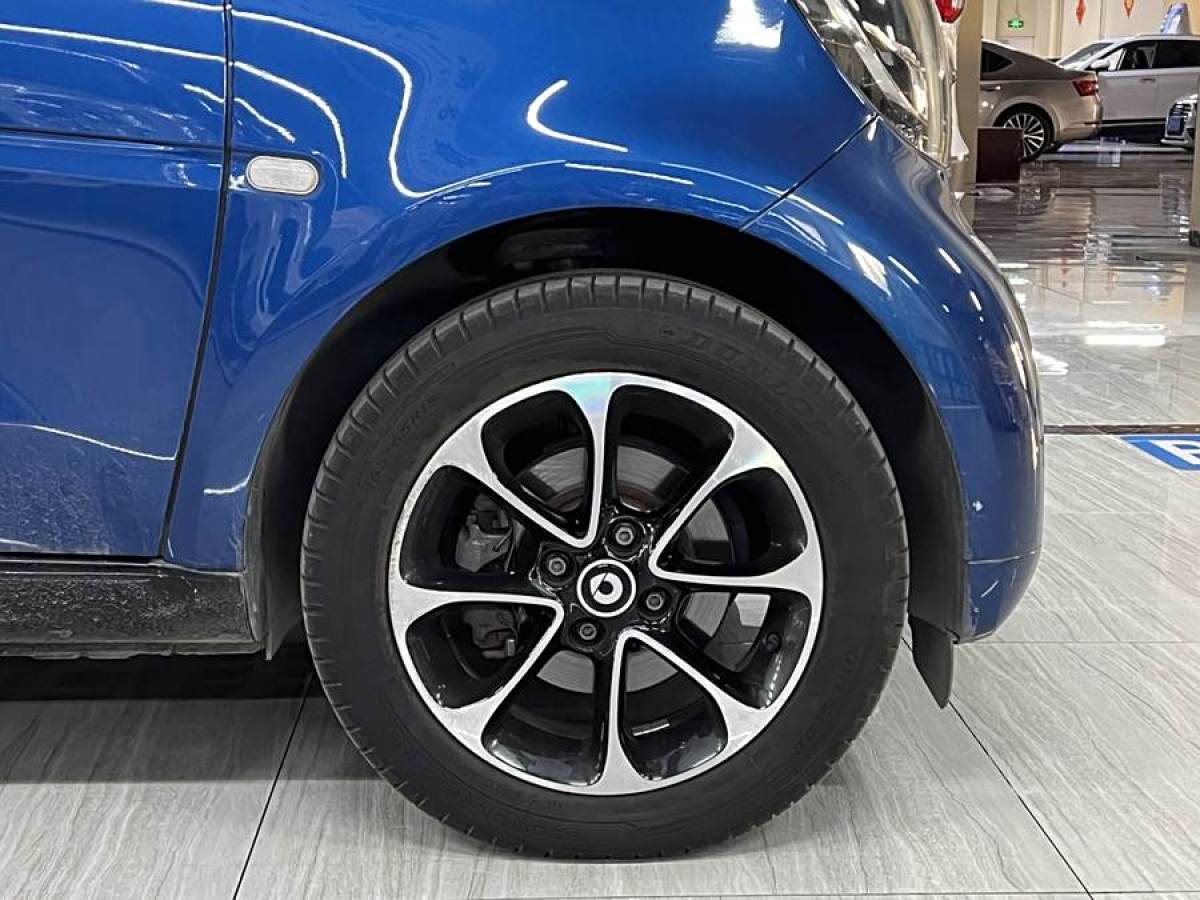 smart fortwo  2015款 1.0L 52千瓦硬頂激情版圖片