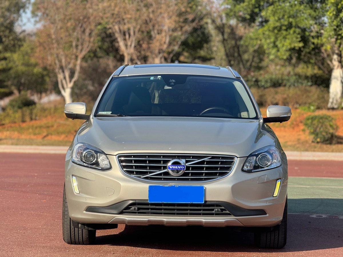 沃爾沃 XC60  2017款 T5 AWD 智進(jìn)版圖片