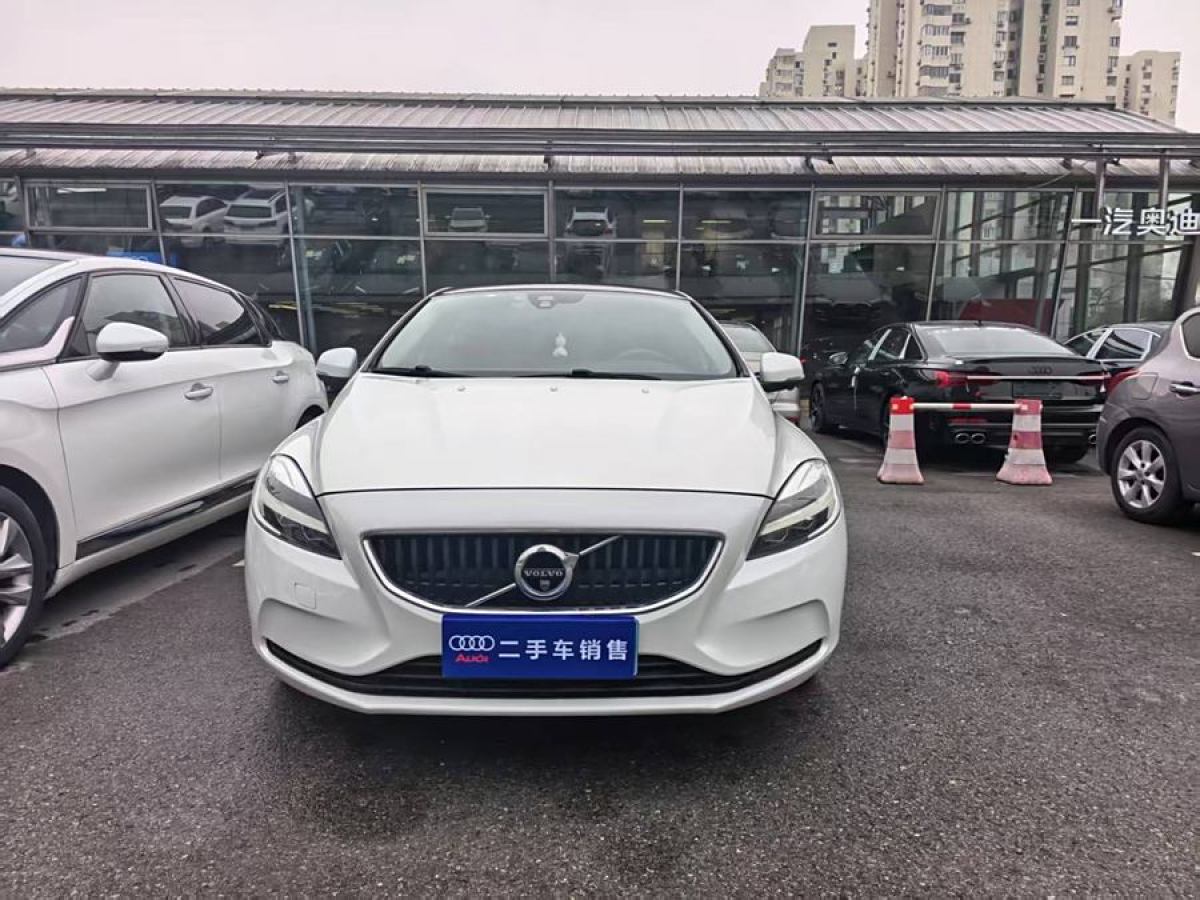 沃爾沃 V40  2018款 T3 智逸版圖片