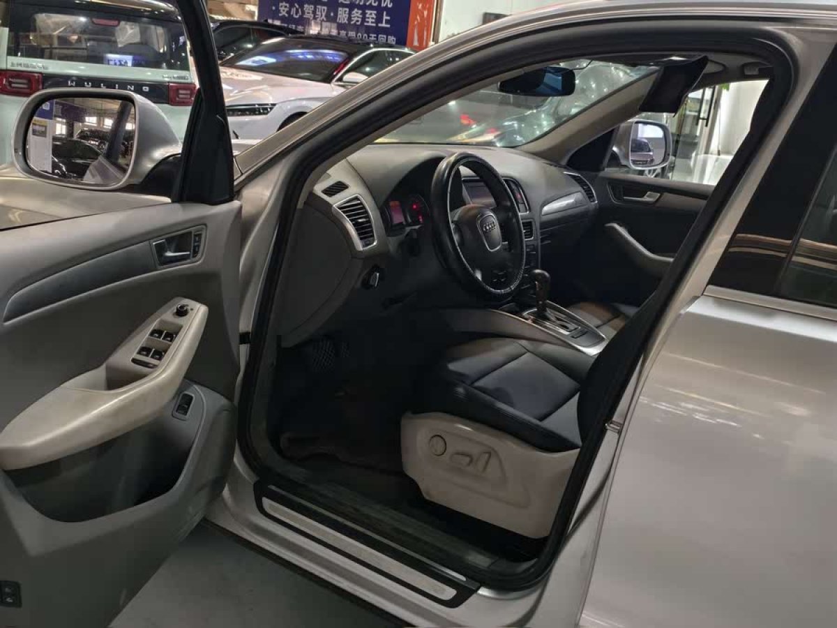 奧迪 奧迪Q5  2011款 2.0TFSI 進(jìn)取型圖片