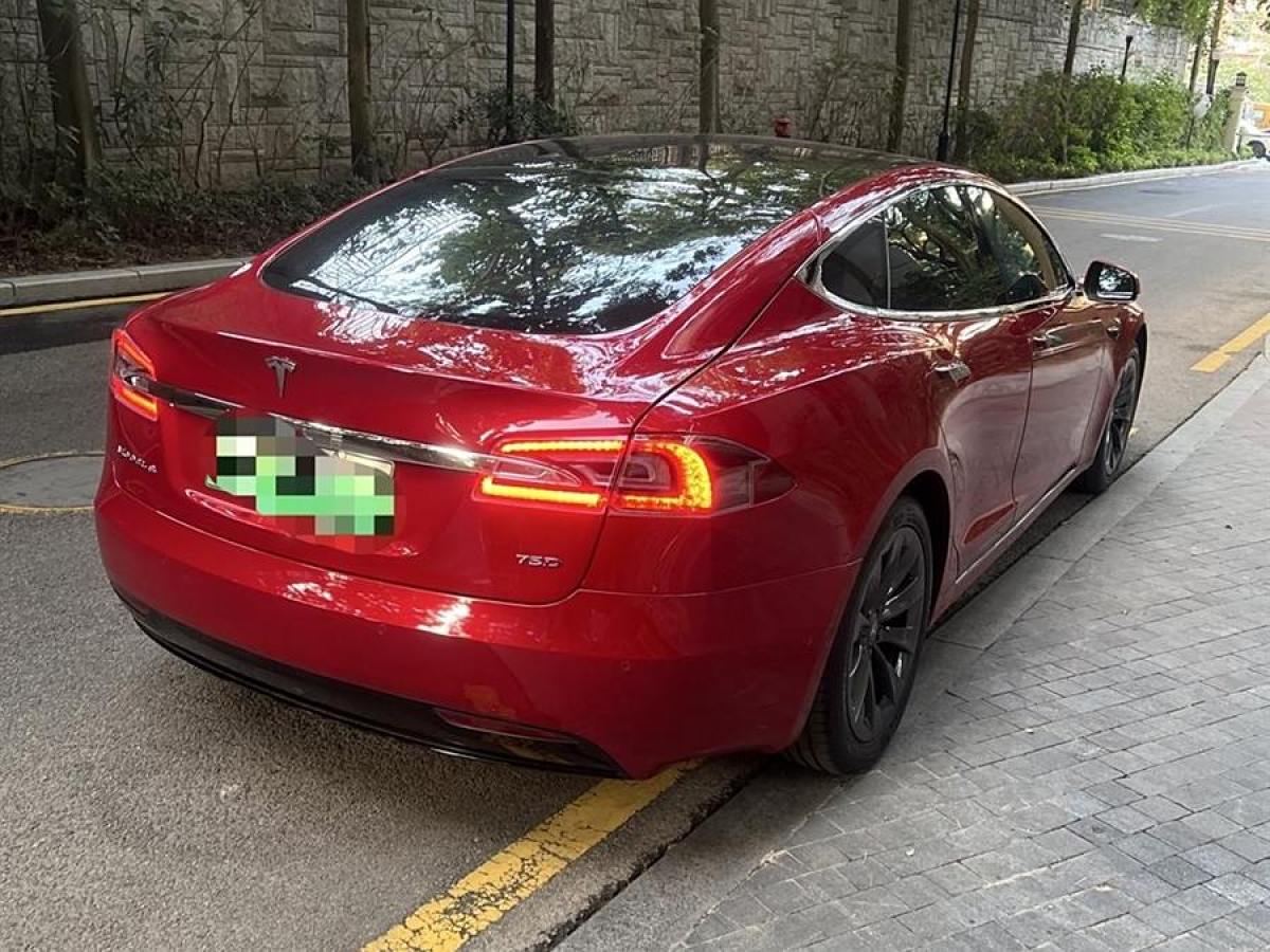 特斯拉 Model S  2017款 Model S 75D 標(biāo)準(zhǔn)續(xù)航版圖片