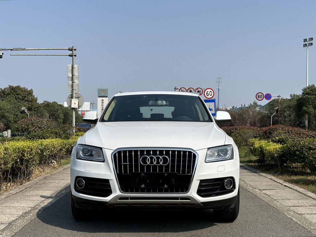 2014年4月奧迪 奧迪Q5  2013款 40 TFSI 進(jìn)取型