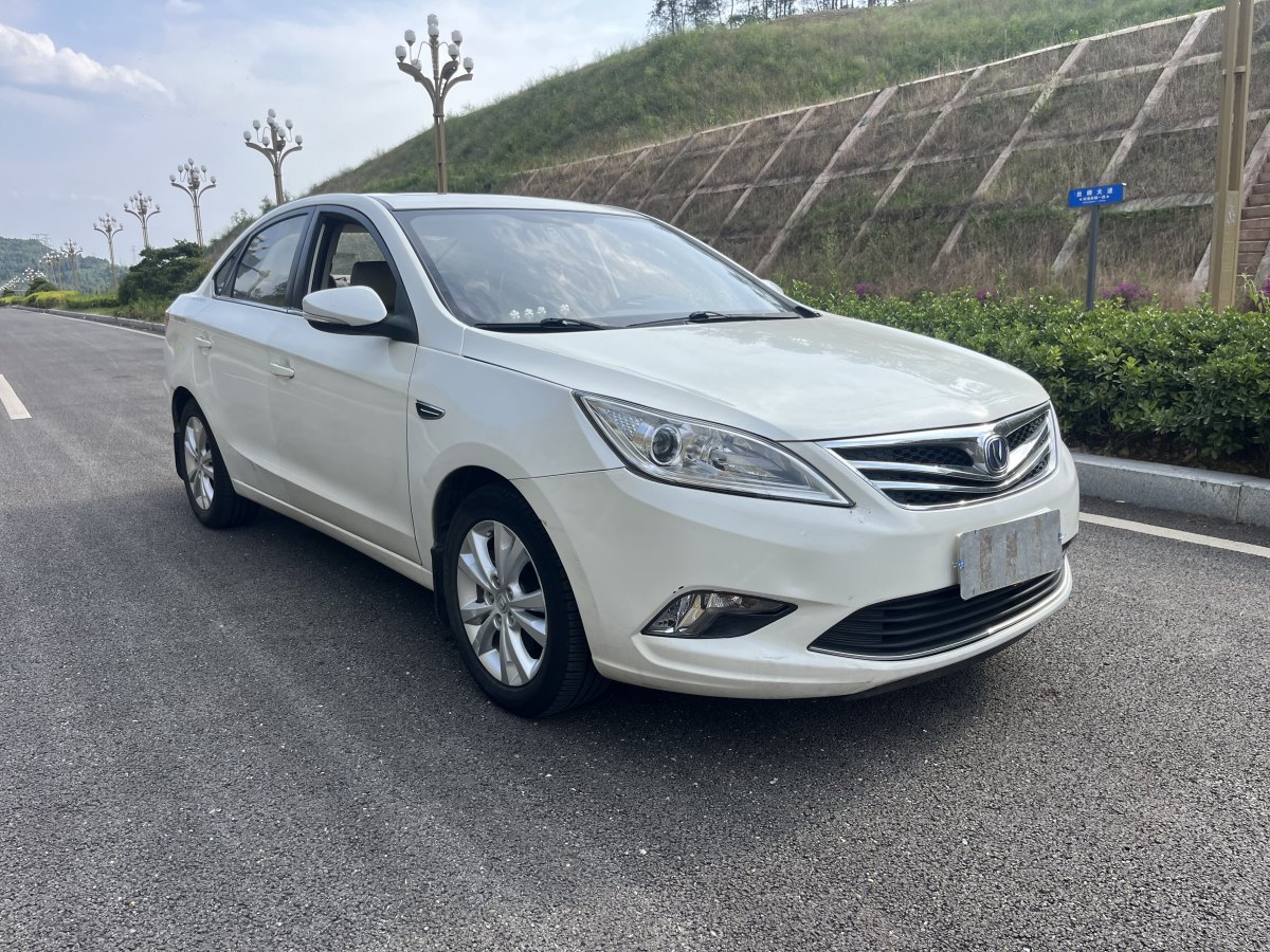 長(zhǎng)安 逸動(dòng)  2014款 1.6L 自動(dòng)豪華型圖片