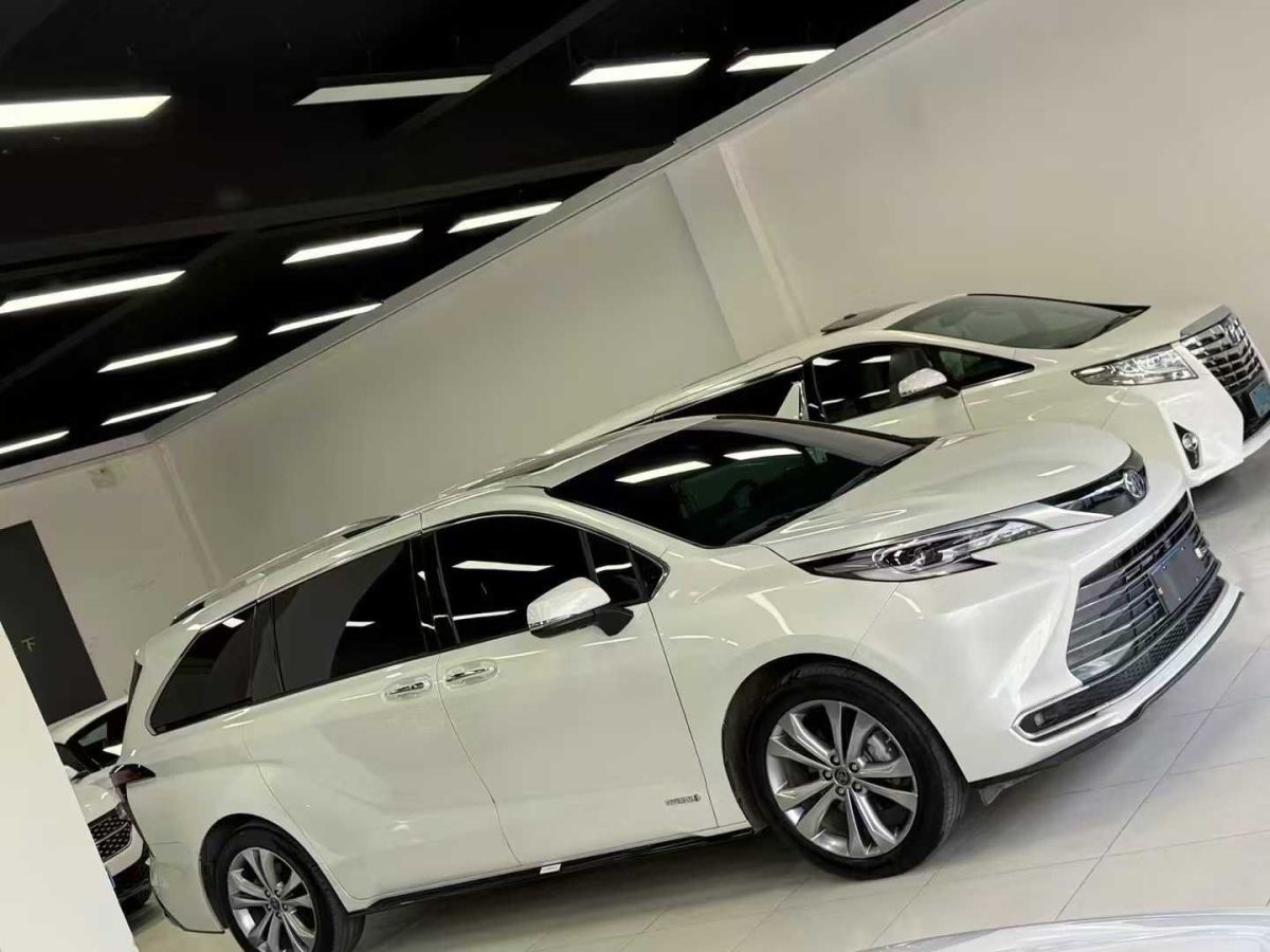 豐田 賽那SIENNA  2023款 2.5L混動 尊貴版圖片