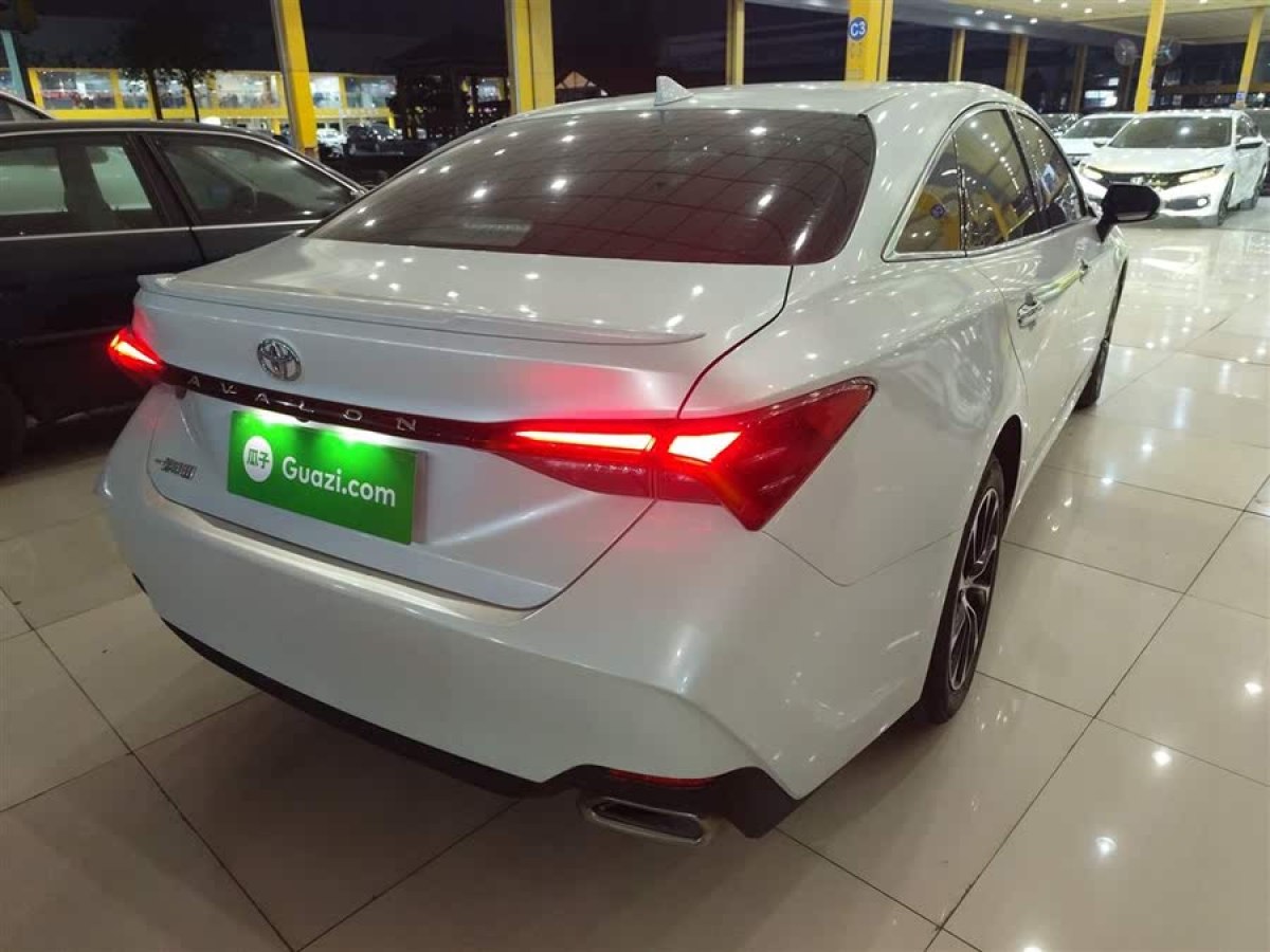 豐田 亞洲龍  2022款 2.5L 豪華版圖片