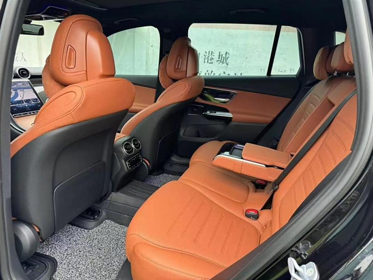 奔馳 奔馳GLC  2023款 改款 GLC 260 L 4MATIC 動感型 5座圖片