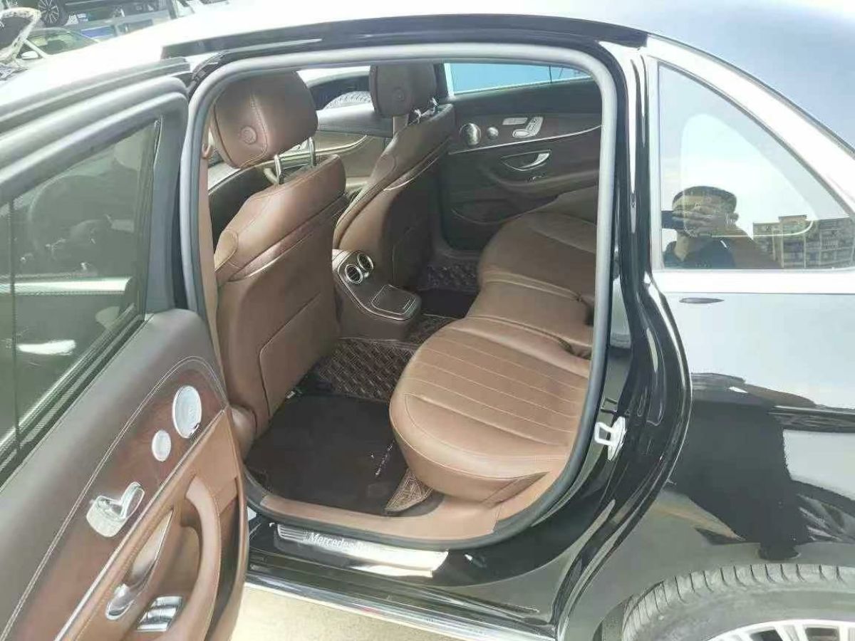 奔馳 奔馳E級  2020款 E 300 L 豪華型圖片