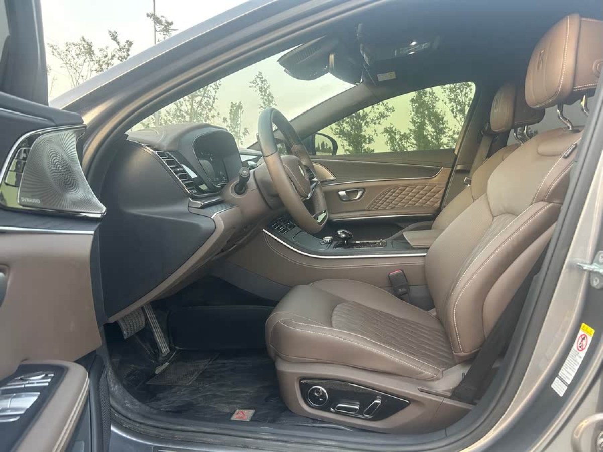 比亞迪 漢  2022款 DM-i 121KM 領(lǐng)航型圖片