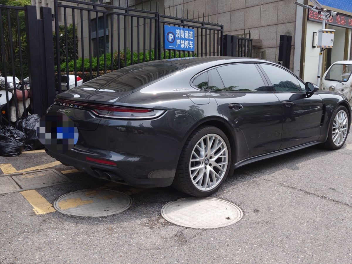 2022年11月保时捷 Panamera  2013款 4 Platinum Edition 3.6