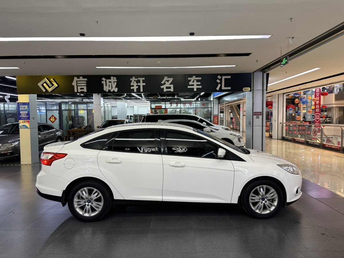 福特 ?？怂? 2012款 三廂 1.6L 自動(dòng)舒適型圖片