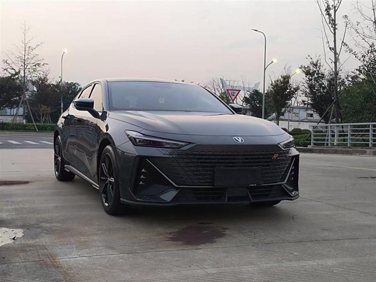 2022年8月長(zhǎng)安 長(zhǎng)安UNI-V  2022款 1.5T 卓越型