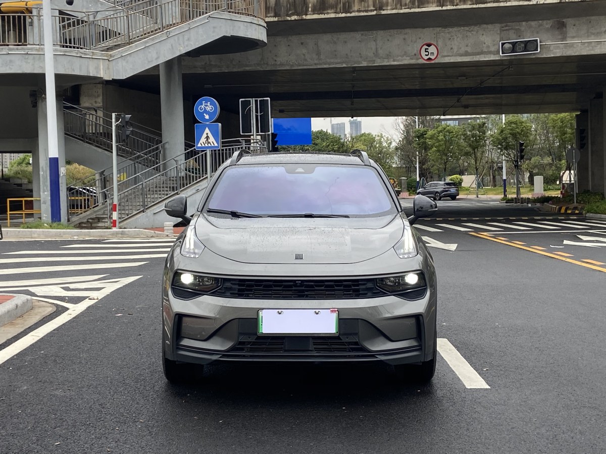 領(lǐng)克 領(lǐng)克01新能源  2021款 1.5TD PHEV Halo圖片