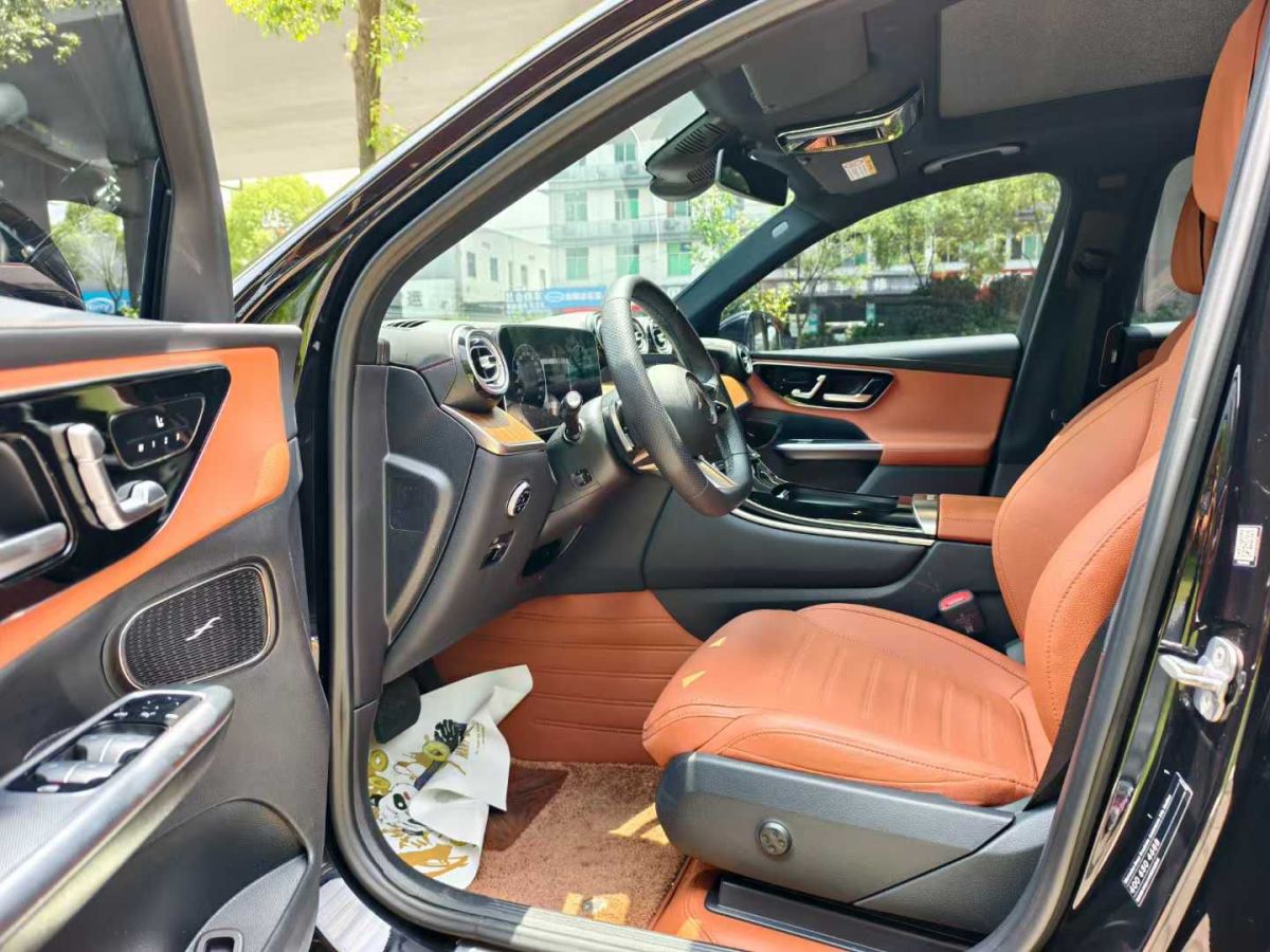 奔馳 奔馳GLC  2023款 GLC 300 4MATIC 轎跑SUV圖片