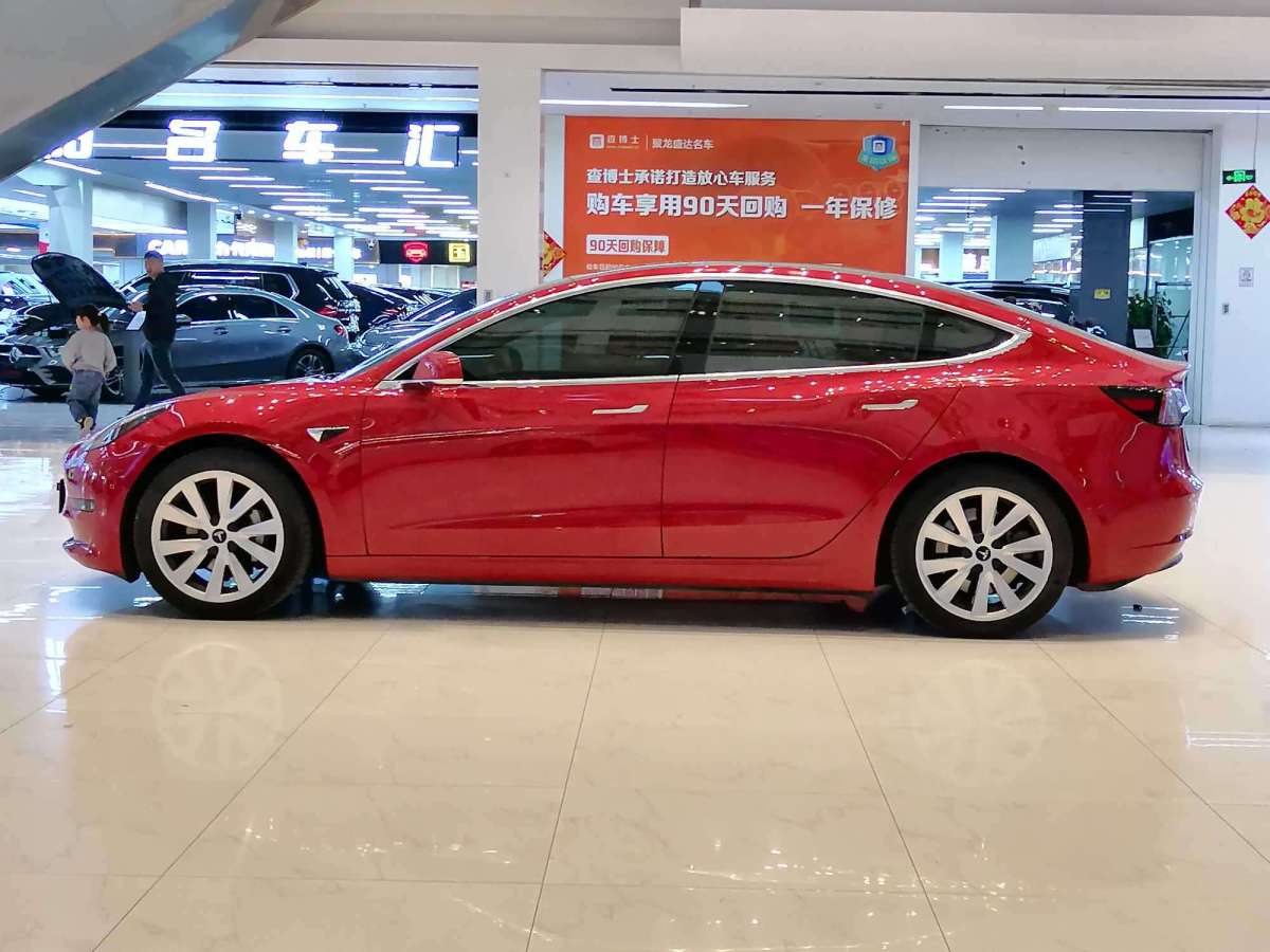 2020年11月特斯拉 Model 3  2019款 標(biāo)準(zhǔn)續(xù)航后驅(qū)升級版