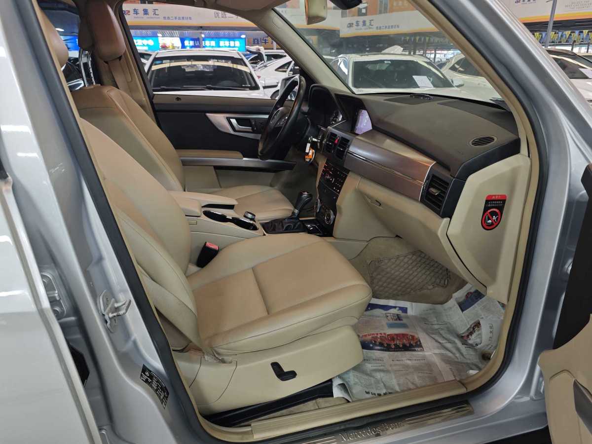 奔馳 奔馳GLK級(jí)  2012款 GLK 300 4MATIC 動(dòng)感型圖片