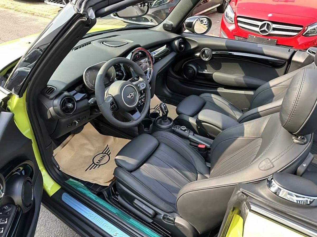 MINI MINI  2023款 2.0T COOPER S CABRIO 藝術(shù)家圖片