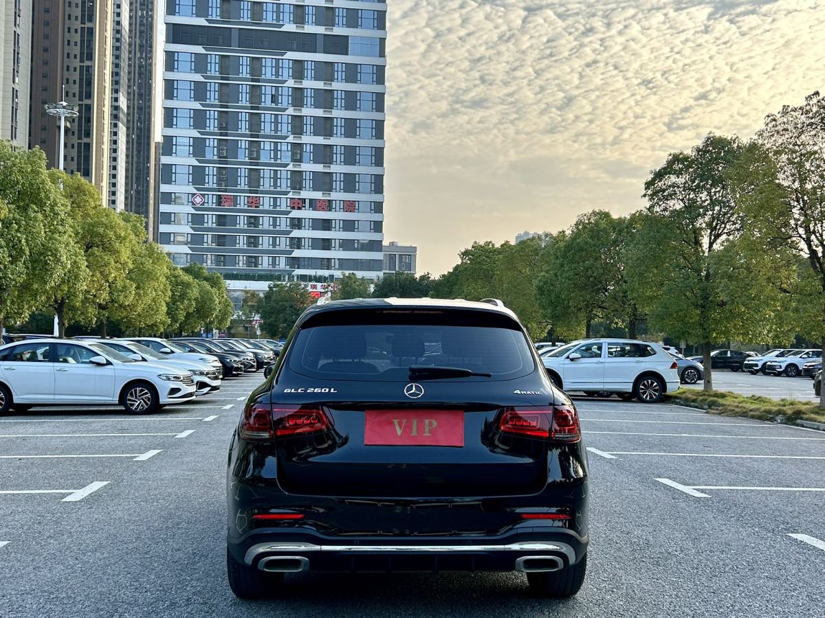 奔馳 奔馳GLC  2018款 改款 GLC 260 4MATIC 動感型圖片