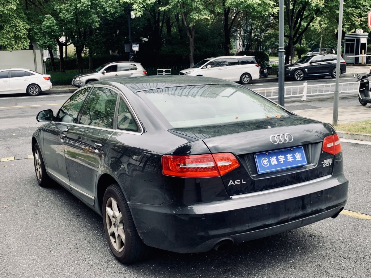 奧迪 奧迪A6L  2011款 A6L 2.0TFSI 標(biāo)準(zhǔn)型圖片