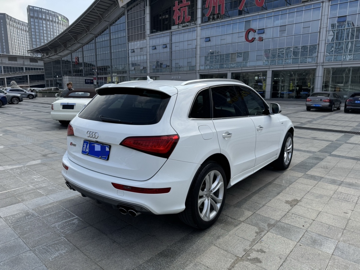 2015年10月奧迪 奧迪SQ5  2014款 SQ5 3.0 TFSI quattro